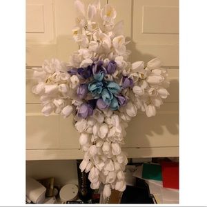 Tulip cross wreath